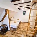 Cjs Apartments - Chill Or Drive Am Nuerburgring, New Box Spring Beds, New Furniture, Free Parking, Wlan, Tv-Streaming, Quiet Location 3* Rodder