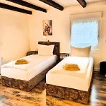 Cjs Apartments - Chill Or Drive Am Nuerburgring, New Box Spring Beds, New Furniture, Free Parking, Wlan, Tv-Streaming, Quiet Location Ξενοδοχείο με διαμερίσματα Rodder