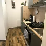 Cjs Apartments - Chill Or Drive Am Nuerburgring, New Box Spring Beds, New Furniture, Free Parking, Wlan, Tv-Streaming, Quiet Location 3*