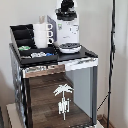 Cjs Apartments - Chill Or Drive Am Nuerburgring, New Box Spring Beds, New Furniture, Wlan, Spacious Rooms, Quiet Location