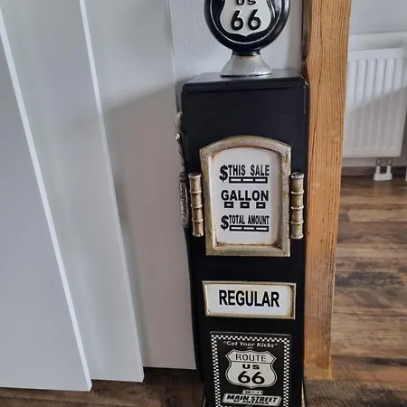 Cjs Apartments - Chill Or Drive Am Nuerburgring, New Box Spring Beds, New Furniture, Wlan, Spacious Rooms, Quiet Location Rodder