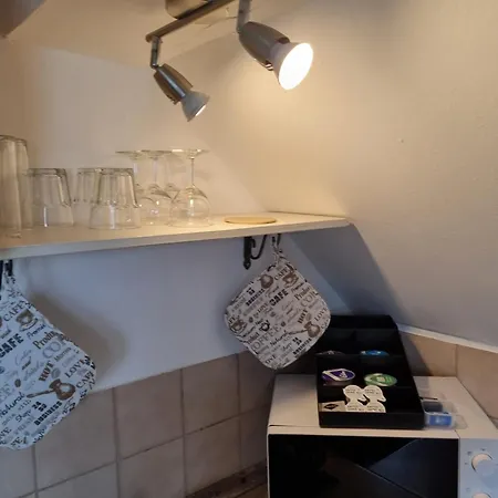 Appart hôtel Cjs Apartments - Chill Or Drive Am Nuerburgring, New Box Spring Beds, New Furniture, Wlan, Spacious Rooms, Quiet Location