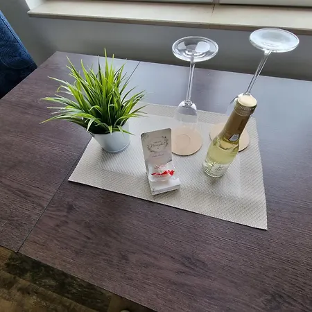 Aparthotel Cjs - Chill Or Drive Am Nuerburgring, Free Parking, Wlan, Spacious Rooms, Quiet Location