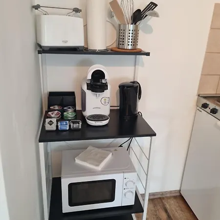 Cjs Apartments - Chill Or Drive Am Nuerburgring, New Box Spring Beds, New Furniture, Wlan, Spacious Rooms, Quiet Location 3* Rodder