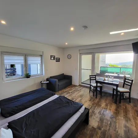 Cjs - Chill Or Drive Am Nuerburgring, Free Parking, Wlan, Spacious Rooms, Quiet Location 3* Rodder