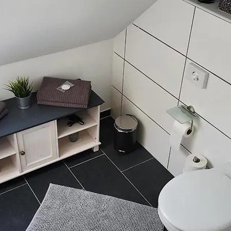 Cjs Apartments - Chill Or Drive Am Nuerburgring, New Box Spring Beds, New Furniture, Wlan, Spacious Rooms, Quiet Location 3* Rodder