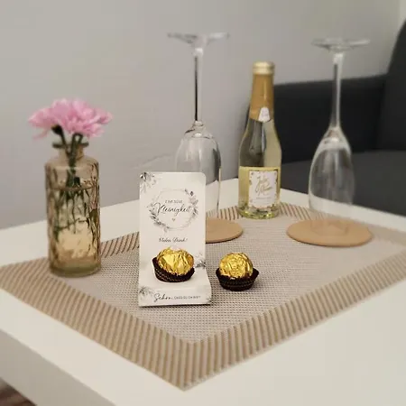 Cjs Apartments - Chill Or Drive Am Nuerburgring, New Box Spring Beds, New Furniture, Wlan, Spacious Rooms, Quiet Location Appart hôtel Rodder