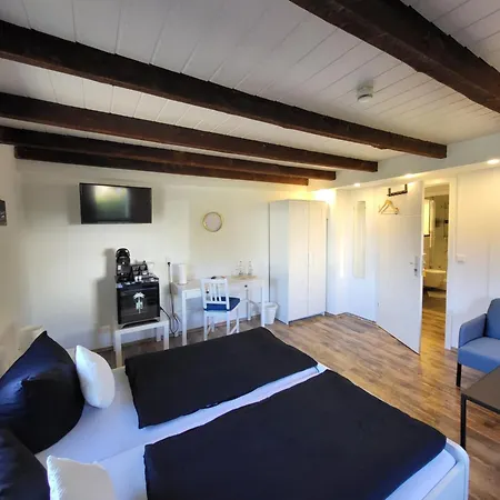 Cjs Apartments - Chill Or Drive Am Nuerburgring, New Box Spring Beds, New Furniture, Wlan, Spacious Rooms, Quiet Location 3* Rodder