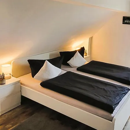 Apart-hotel Cjs - Chill Or Drive Am Nuerburgring, Free Parking, Wlan, Spacious Rooms, Quiet Location