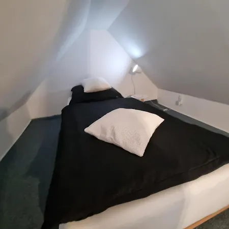 Appart hôtel Cjs Apartments - Chill Or Drive Am Nuerburgring, New Box Spring Beds, New Furniture, Wlan, Spacious Rooms, Quiet Location 3*