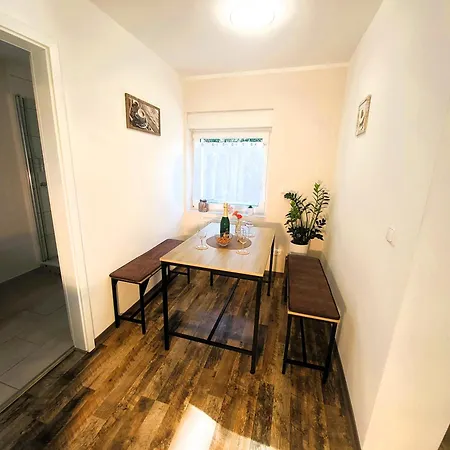 Cjs - Chill Or Drive Am Nuerburgring, New Box Spring Beds, New Furniture, Wlan, Spacious Rooms, Quiet Location 3* Rodder