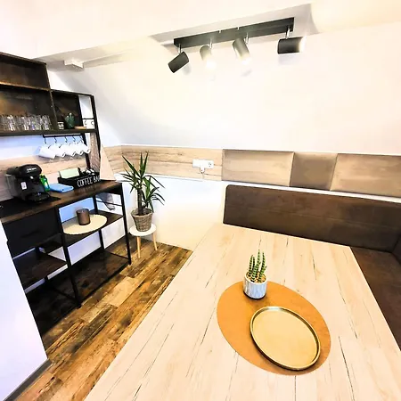 Lejlighedshotel Cjs - Chill Or Drive Am Nuerburgring, New Box Spring Beds, New Furniture, Free Parking, Wlan, Tv-streaming, Quiet Location 3*