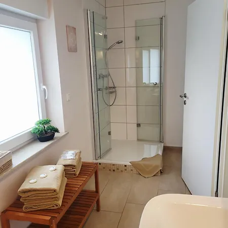 Aparthotel Cjs - Chill Or Drive Am Nürburgring, New Box Spring Beds, New Furniture, Wlan, Spacious Rooms, Quiet Location 3*