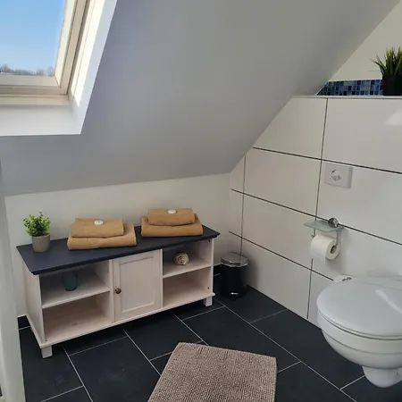 Aparthotel Cjs - Chill Or Drive Am Nürburgring, New Box Spring Beds, New Furniture, Wlan, Spacious Rooms, Quiet Location