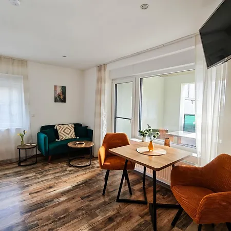 Aparthotel Cjs - Chill Or Drive Am Nürburgring, New Box Spring Beds, New Furniture, Wlan, Spacious Rooms, Quiet Location Rodder
