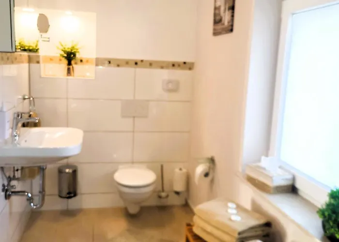 Aparthotel Cjs - Chill Or Drive Am Nuerburgring, New Box Spring Beds, New Furniture, Wlan, Spacious Rooms, Quiet Location 3*