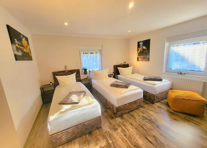 Cjs - Chill Or Drive Am Nuerburgring, New Box Spring Beds, New Furniture, Wlan, Spacious Rooms, Quiet Location Aparthotel 3*