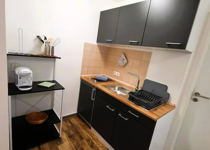 Aparthotel Cjs - Chill Or Drive Am Nuerburgring, New Box Spring Beds, New Furniture, Wlan, Spacious Rooms, Quiet Location Rodder