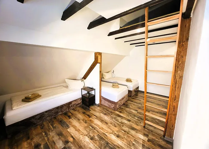 Cjs - Chill Or Drive Am Nuerburgring, New Box Spring Beds, New Furniture, Wlan, Spacious Rooms, Quiet Location Rodder