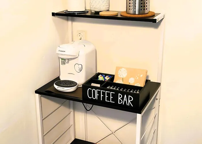 Aparthotel Cjs - Chill Or Drive Am Nuerburgring, New Box Spring Beds, New Furniture, Wlan, Spacious Rooms, Quiet Location