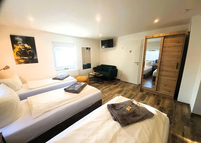 Cjs - Chill Or Drive Am Nuerburgring, New Box Spring Beds, New Furniture, Wlan, Spacious Rooms, Quiet Location Aparthotel