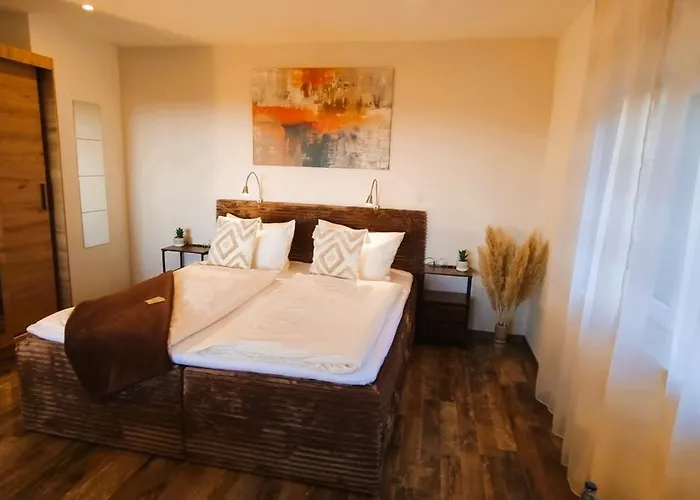 Aparthotel Cjs - Chill Or Drive Am Nuerburgring, New Box Spring Beds, New Furniture, Wlan, Spacious Rooms, Quiet Location 3*