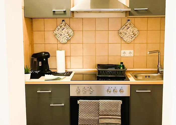 Cjs - Chill Or Drive Am Nuerburgring, New Box Spring Beds, New Furniture, Wlan, Spacious Rooms, Quiet Location Aparthotel 3*