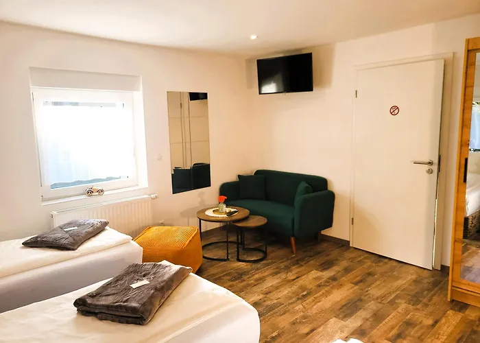 Cjs - Chill Or Drive Am Nuerburgring, New Box Spring Beds, New Furniture, Wlan, Spacious Rooms, Quiet Location 3*