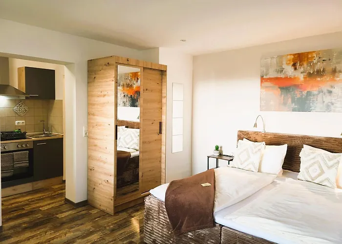 Cjs - Chill Or Drive Am Nuerburgring, New Box Spring Beds, New Furniture, Wlan, Spacious Rooms, Quiet Location Rodder