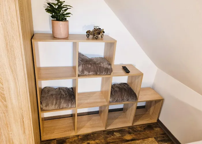 Cjs - Chill Or Drive Am Nuerburgring, New Box Spring Beds, New Furniture, Wlan, Spacious Rooms, Quiet Location Rodder